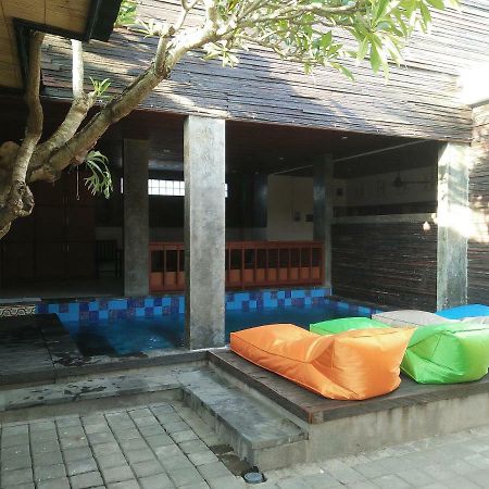 Made House Homestay And Dormitory Санур Екстер'єр фото