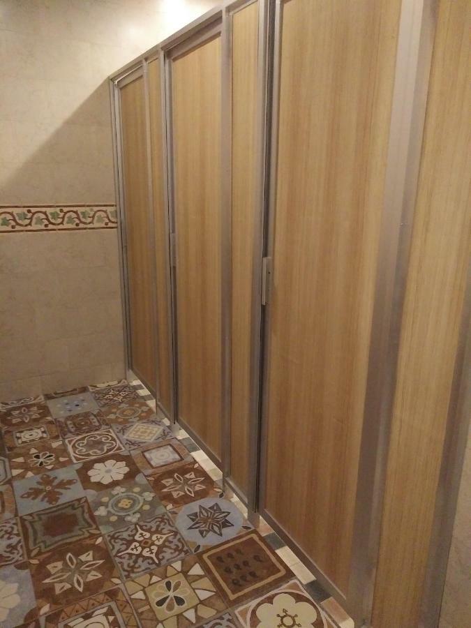 Made House Homestay And Dormitory Санур Екстер'єр фото