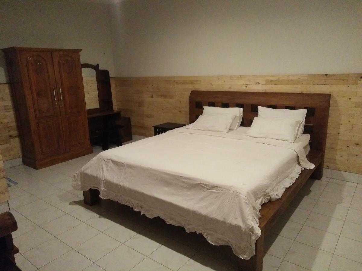 Made House Homestay And Dormitory Санур Екстер'єр фото