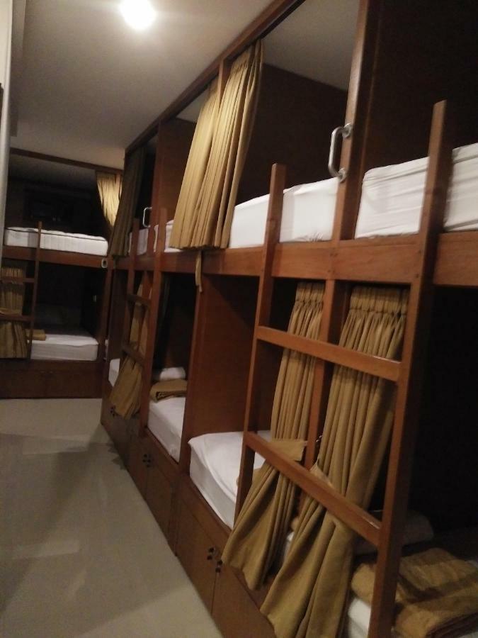 Made House Homestay And Dormitory Санур Екстер'єр фото