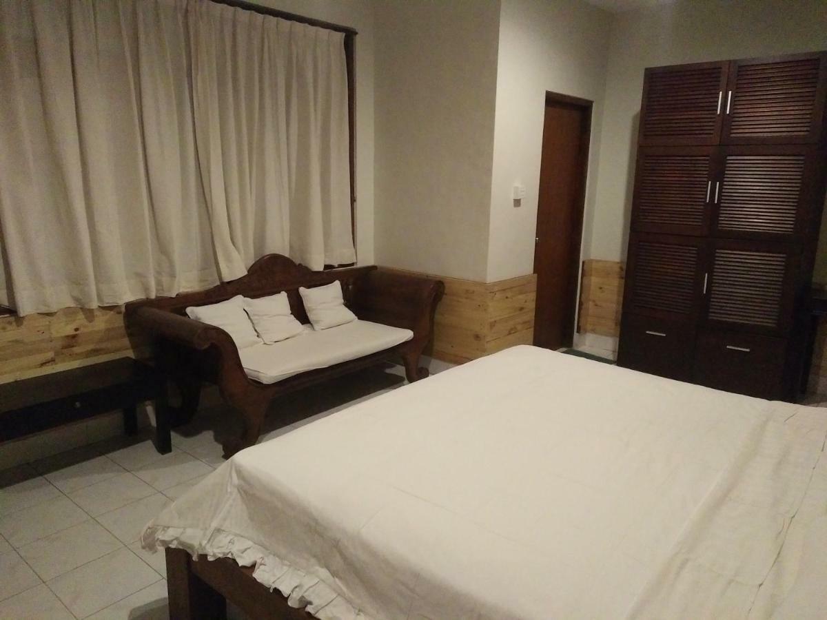 Made House Homestay And Dormitory Санур Екстер'єр фото