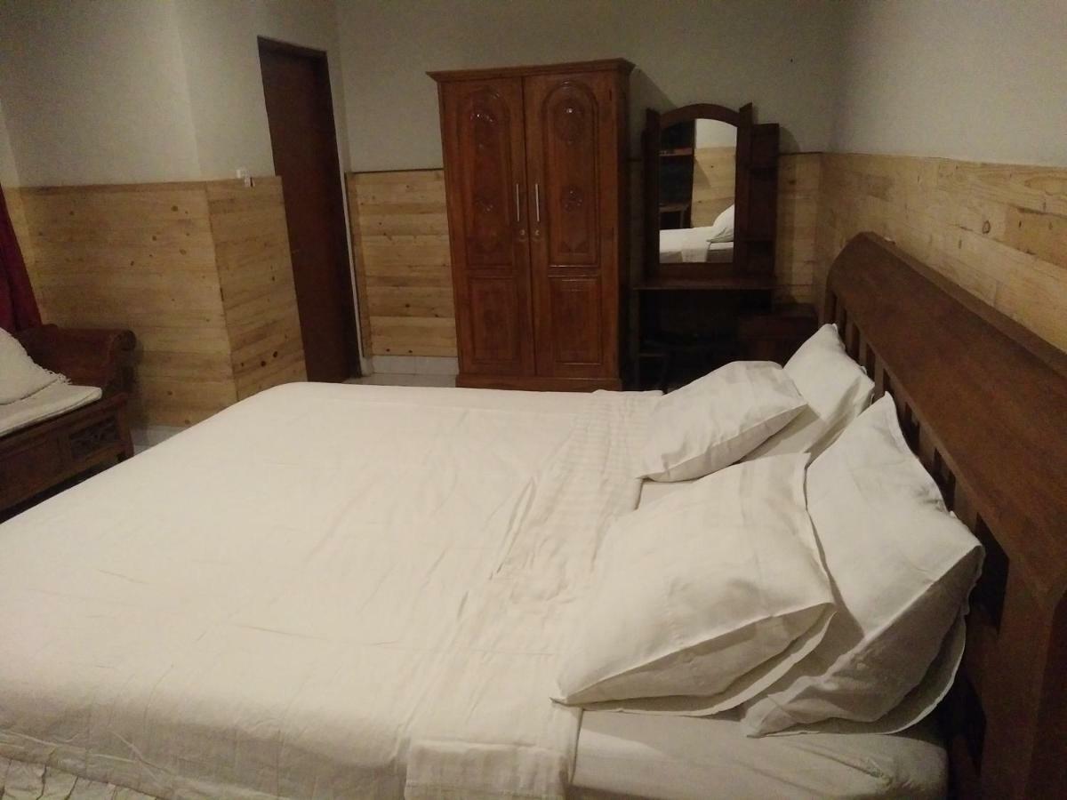 Made House Homestay And Dormitory Санур Екстер'єр фото