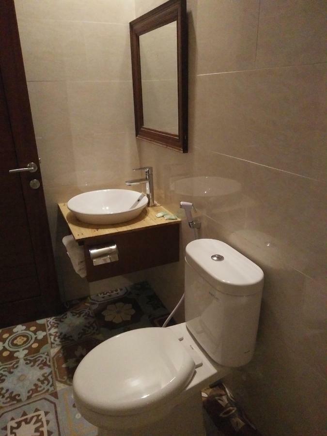 Made House Homestay And Dormitory Санур Екстер'єр фото