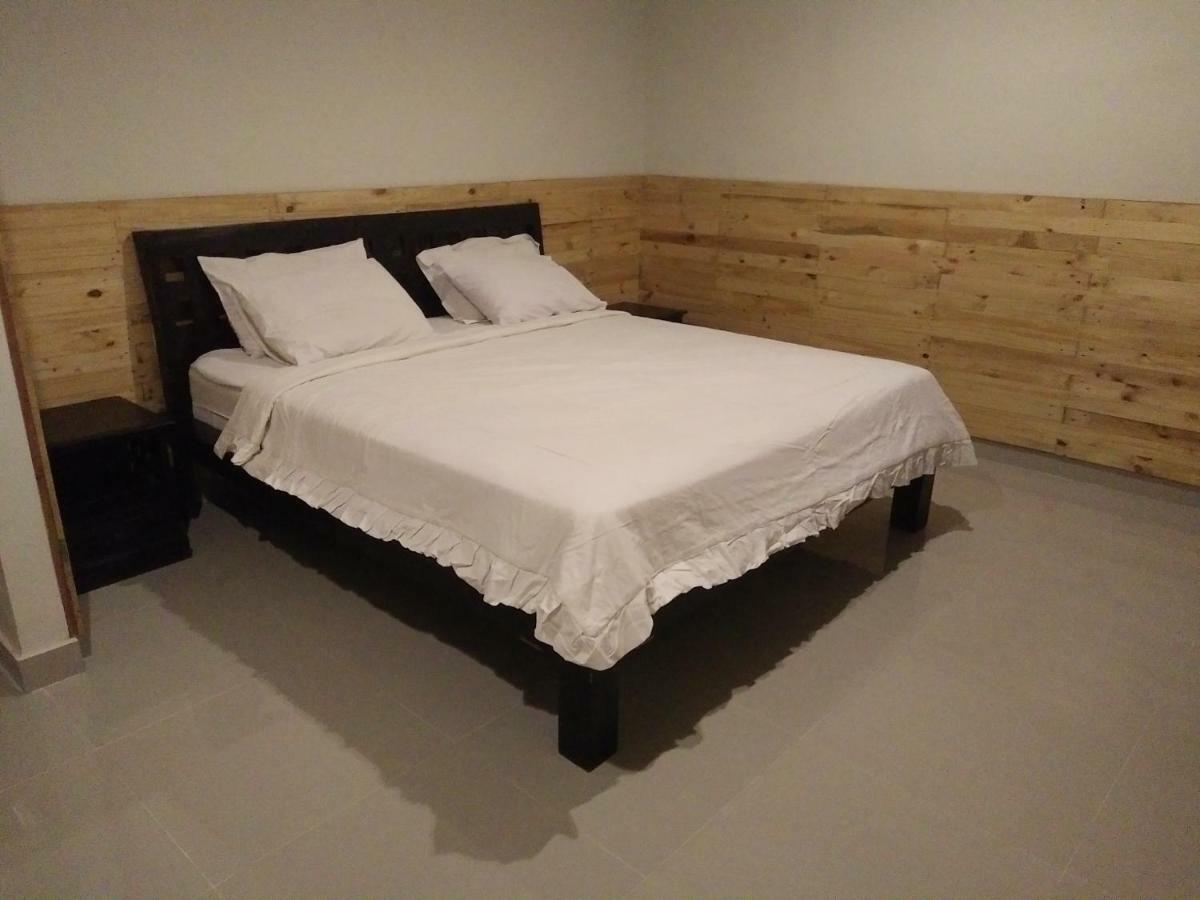 Made House Homestay And Dormitory Санур Екстер'єр фото