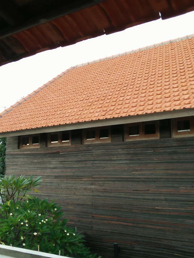 Made House Homestay And Dormitory Санур Екстер'єр фото