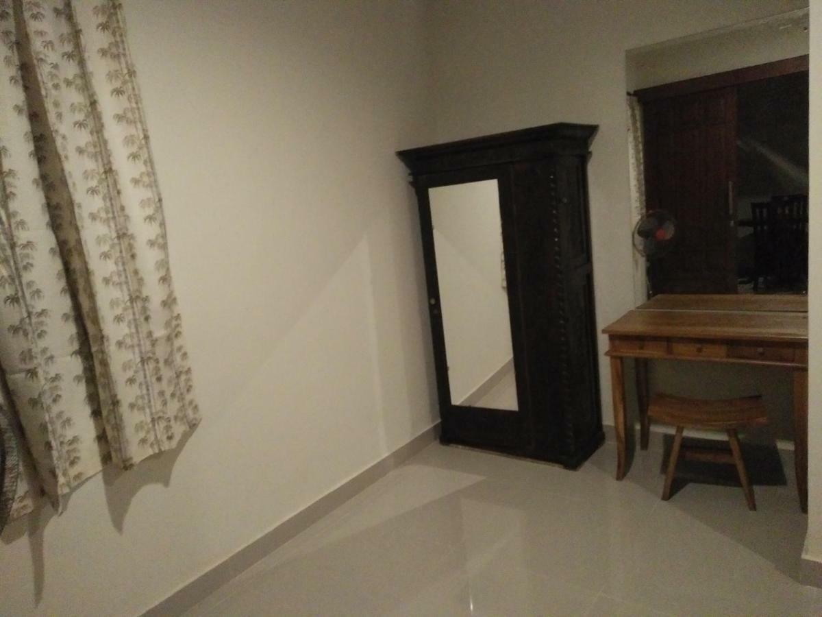 Made House Homestay And Dormitory Санур Екстер'єр фото