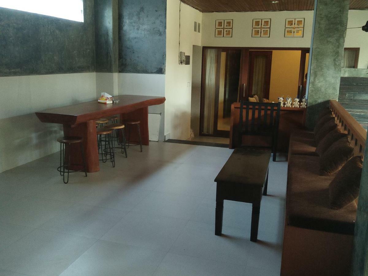 Made House Homestay And Dormitory Санур Екстер'єр фото