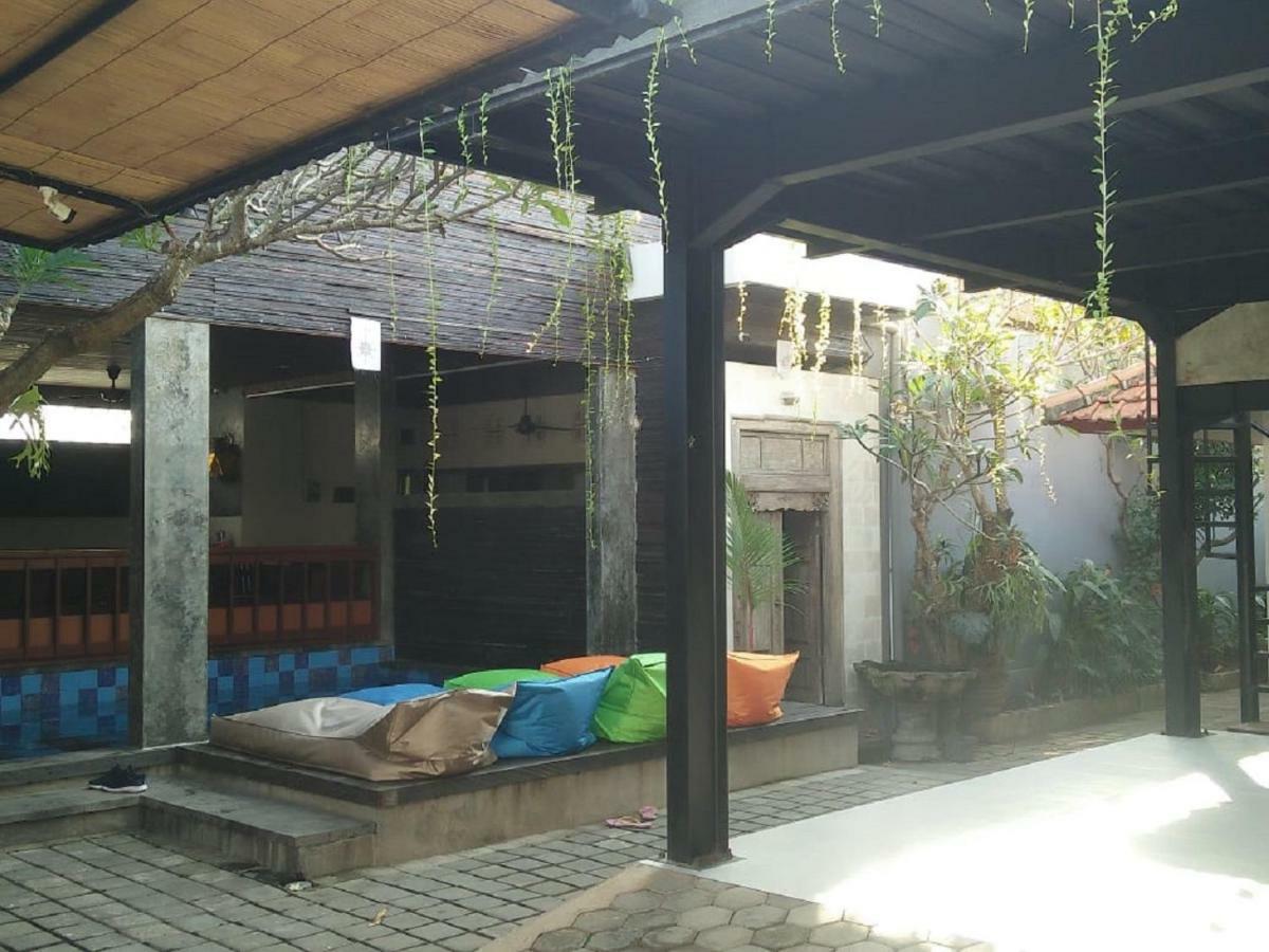 Made House Homestay And Dormitory Санур Екстер'єр фото
